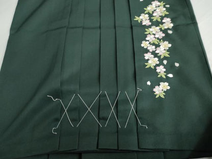 平和屋着物●女性　行灯袴　刺繍　葉桜　金糸　洗える着物　未使用　AABG5341cs