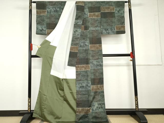 平和屋着物●伝統工芸士　七代目　吉澤与市　紬　絞り　型染め　菊唐草文　正絹　逸品　AABG5382cs