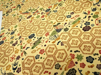 平和屋着物●上質な小紋　型染め　亀甲宝尽くし花蝶文　正絹　逸品　AABG5419cs