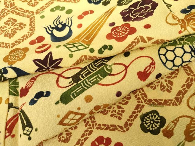 平和屋着物●上質な小紋　型染め　亀甲宝尽くし花蝶文　正絹　逸品　AABG5419cs