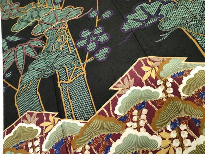 平和屋着物●豪華振袖　松竹梅飛鶴文　黒地　金彩　正絹　逸品　AABG5421cs