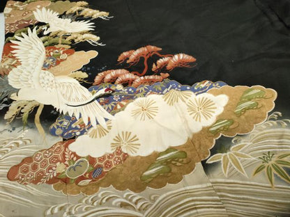 平和屋着物●アンティーク　大正ロマン　黒留袖　駒刺繍　両褄　飛鶴笠松文　暈し染め　正絹　逸品　AABG5431cs