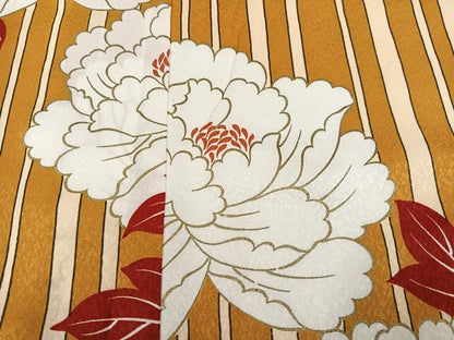 平和屋着物●小振袖　二尺袖　牡丹　金彩　洗える着物　AABG5746ph