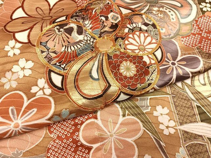 平和屋着物●豪華振袖　駒刺繍　草花文　金彩　正絹　逸品　AABG5759ph