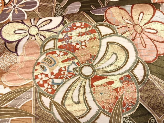 平和屋着物●豪華振袖　駒刺繍　草花文　金彩　正絹　逸品　AABG5759ph