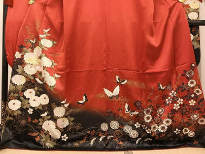 平和屋着物●豪華振袖　駒刺繍　花蝶文　暈し染め　金彩　正絹　逸品　AABG5760ph