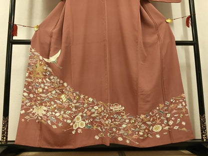 平和屋着物●豪華色留袖　友禅　刺繍　飛鶴宝尽くし　金彩　正絹　逸品　AABG5762ph