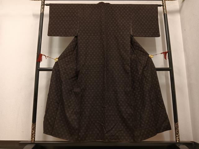 平和屋着物●国指定重要無形文化財　本場久米島紬　手織　正絹　逸品　AABG5770ph