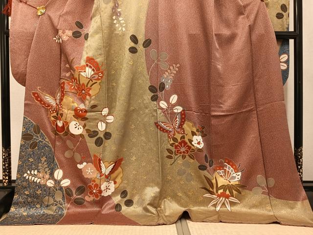 平和屋着物●豪華振袖　駒刺繍　雪輪花蝶文　金彩　ロング丈　正絹　逸品　AABG5773ph