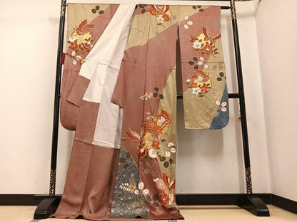 平和屋着物●豪華振袖　駒刺繍　雪輪花蝶文　金彩　ロング丈　正絹　逸品　AABG5773ph