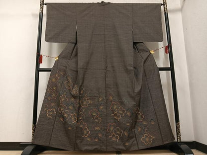 平和屋着物●本場大島紬　訪問着　刺繍　100亀甲　総詰め　梅　金糸　正絹　逸品　AABG5789ph