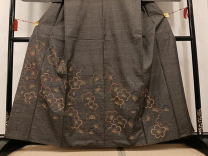 平和屋着物●本場大島紬　訪問着　刺繍　100亀甲　総詰め　梅　金糸　正絹　逸品　AABG5789ph