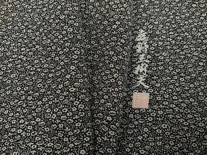 平和屋着物●庭野三樹夫　江戸小紋　草花文　黒地　さが美扱い　正絹　逸品　AABG5792ph