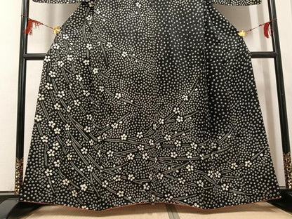平和屋着物●訪問着　絞り　舞花文　黒地　金彩　正絹　逸品　AABG5795ph