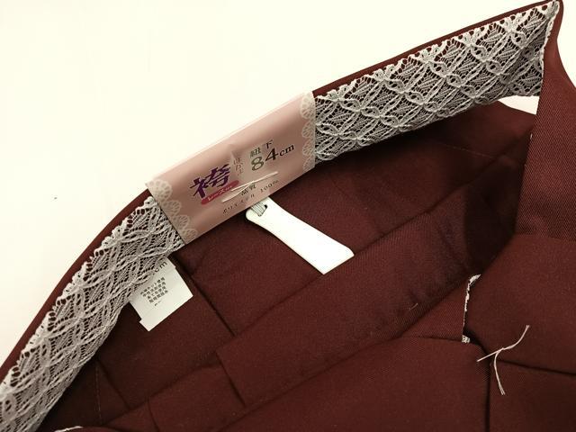 平和屋着物●女性　行灯袴　刺繍　舞桜文　洗える着物　未使用　AABG5798ph