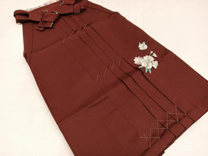 平和屋着物●女性　行灯袴　刺繍　舞桜文　洗える着物　未使用　AABG5800ph