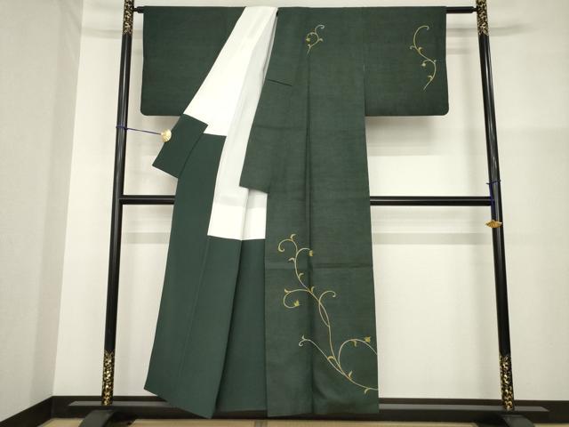平和屋着物●創業460年・千總　訪問着　刺繍　本場結城紬地　花唐草文　黒緑色地　正絹　逸品　AABG5839ck