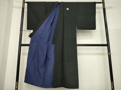 平和屋着物●男性　黒紋付　紬地　正絹　逸品　AABG5845ck