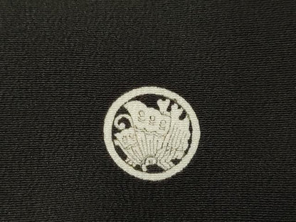 平和屋着物●豪華黒留袖　駒刺繍　鳳凰松文　金彩　三越扱い　正絹　逸品　AABG5871ck
