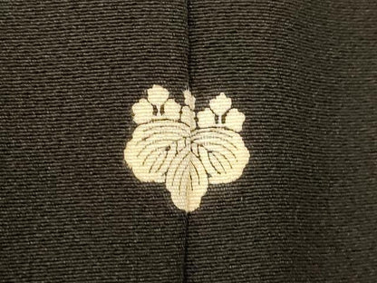 平和屋着物■豪華黒留袖 駒刺繍 花鳥絵皿文 金銀彩 正絹 逸品 AABG6036fw