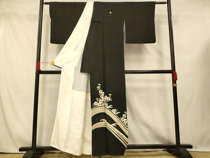 平和屋着物■豪華黒留袖 駒刺繍 草花流水文 金彩 正絹 逸品 AABG6038fw