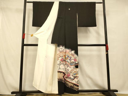 平和屋着物■豪華黒留袖　駒刺繍　地紙花鳥文　暈し染め　金銀彩　銀糸　正絹　逸品　AABG6079fw