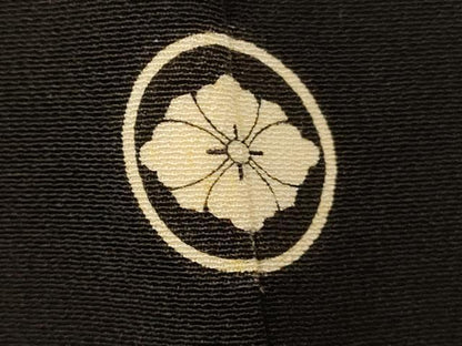 平和屋着物■豪華黒留袖　駒刺繍　地紙花鳥文　暈し染め　金銀彩　銀糸　正絹　逸品　AABG6079fw