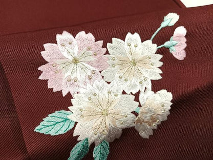 平和屋着物●女性　行灯袴　刺繍　舞桜文　洗える着物　未使用　AABG6482ph