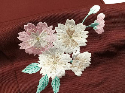 平和屋着物●女性　行灯袴　刺繍　舞桜文　洗える着物　未使用　AABG6483ph