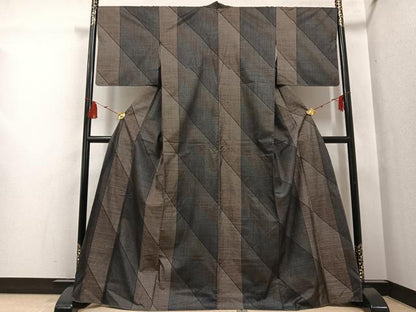 平和屋着物●本場大島紬　カタス7マルキ　間道　正絹　逸品　AABG6542ph