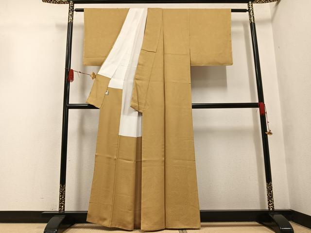 平和屋着物●上質な色無地　草花地紋　榛色　大丸扱い　正絹　逸品　未使用　AABG6546ph