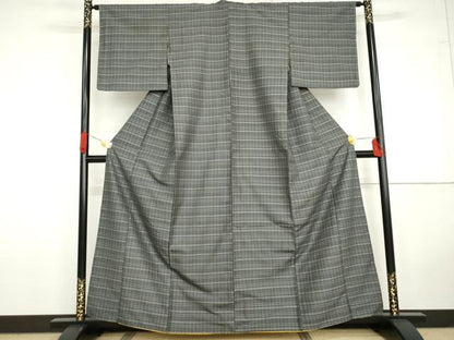 平和屋着物●本場縞大島紬　格子　黒地　正絹　逸品　AABG6565cs