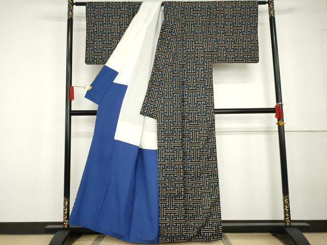 平和屋着物●本場大島紬　龍郷絣　秋名バラ　手織　作田ミエ作　証紙付き　正絹　逸品　AABG6602cs