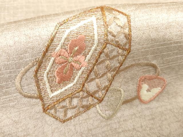 平和屋着物●訪問着　刺繍　貝桶花文　暈し染め　金銀彩　金糸　正絹　逸品　AABG6662cs