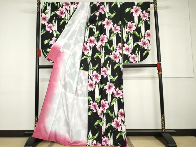 平和屋着物●小振袖　二尺袖　草花文　百合　黒地　洗える着物　AABG6675cs