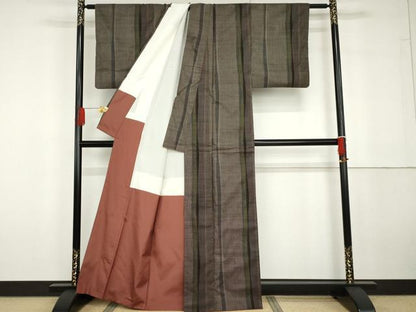 平和屋着物●本場大島紬　泥染め　一元7マルキ　間道　正絹　逸品　AABG6700cs