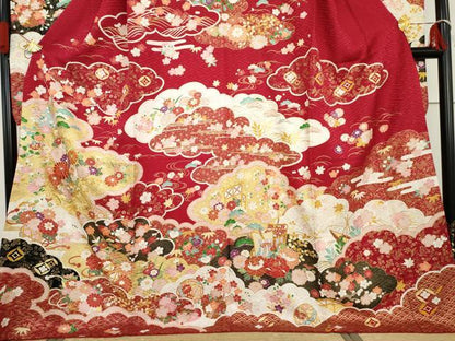 平和屋着物●豪華振袖　駒刺繍　御所車吉祥花毬文　金彩　正絹　逸品　AABG6710cs