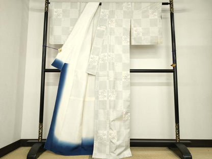 平和屋着物●本場大島紬　白大島　名匠たかし　カタス7マルキ　市松花文　上代52万　証紙付き　正絹　逸品　AABG6924ck
