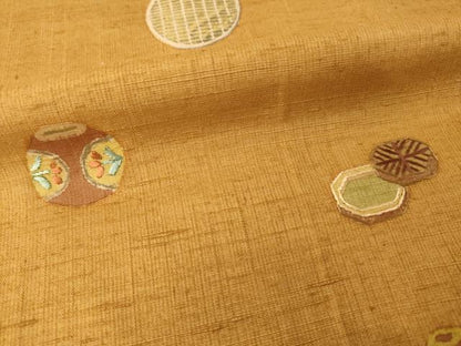 平和屋着物●訪問着　結城紬地　手描き　刺繍　器物文　金彩　正絹　逸品　AABG6966ck