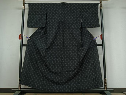 平和屋着物▽結城ちぢみ 単衣 舞花文 黒地 やまと誂製 正絹 逸品 AABG7041jh