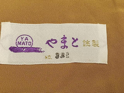 平和屋着物●上質な色無地　黄土色　やまと誂製　正絹　逸品　AABG7100ph