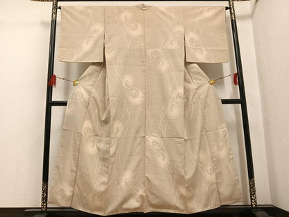 平和屋着物●本塩沢　110亀甲　舞蝶文　正絹　逸品　AABG7126ph