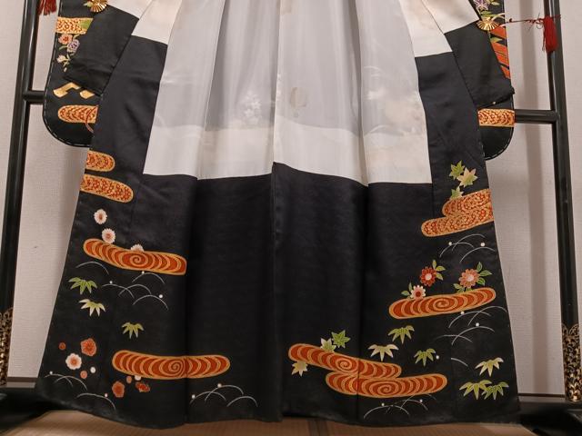 平和屋着物●豪華振袖　駒刺繍　草花文　黒地　金彩　正絹　逸品　未使用　AABG7128ph