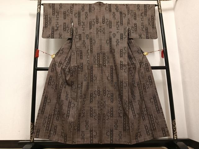 平和屋着物●本場大島紬　一元7マルキ　吉祥花間道　正絹　逸品　AABG7146ph