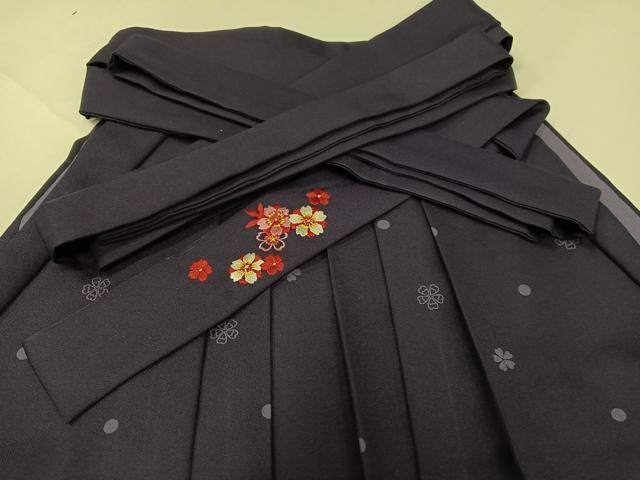 平和屋着物●世界的ファッションデザイナー　山本寛斎　kansaiブランド　女性　行灯袴　刺繍　舞桜文　洗える着物　AABG7288ph