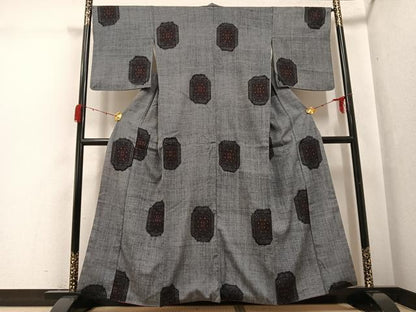 平和屋着物●本場結城紬　重要無形文化財　80亀甲　幾何学文様　正絹　逸品　AABG7355ph