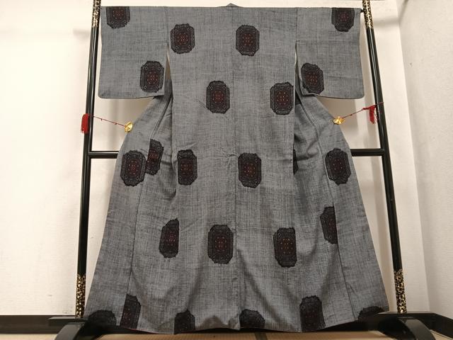 平和屋着物●本場結城紬　重要無形文化財　80亀甲　幾何学文様　正絹　逸品　AABG7355ph