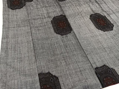 平和屋着物●本場結城紬　重要無形文化財　80亀甲　幾何学文様　正絹　逸品　AABG7355ph