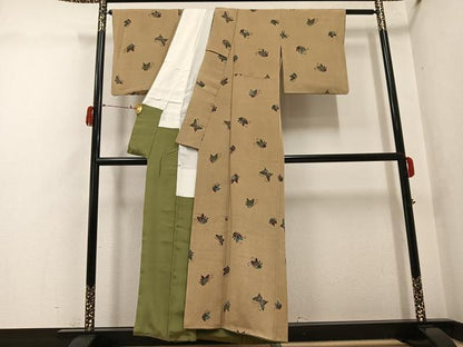 平和屋着物●上質な小紋　型染め　舞蝶文　鬼しぼ縮緬　正絹　逸品　AABG7550ph