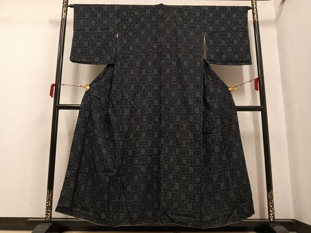 平和屋着物●結城ちぢみ　蜀江花文　正絹　逸品　AABG7559ph